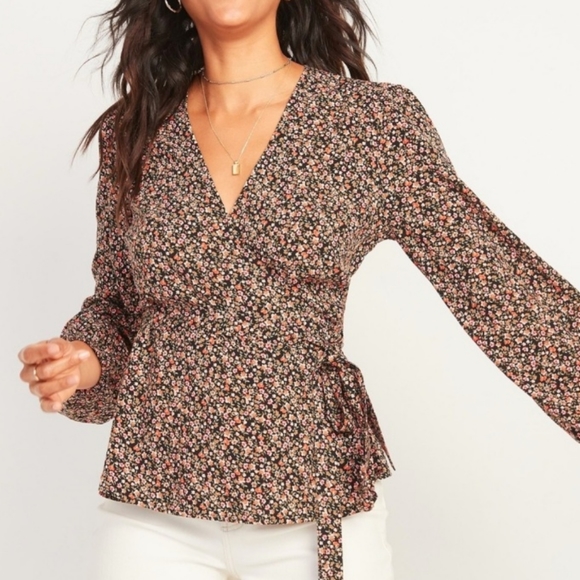 Old Navy Tops - Old Navy True Wrap Top